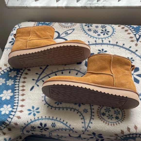 UGG kookaburra booties - Picture 5 of 6